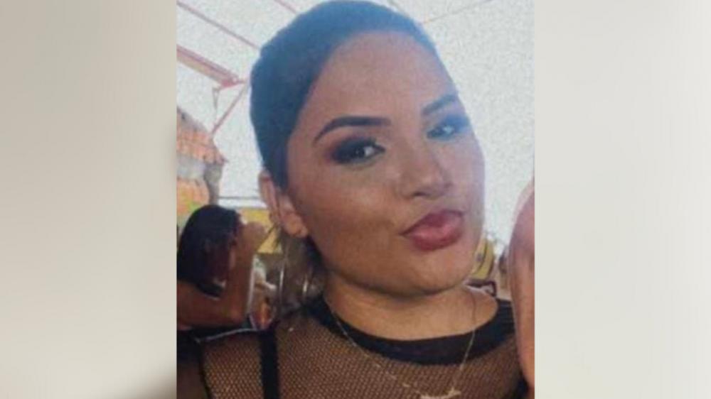 Mulher é morta a tiros na garupa de um mototáxi