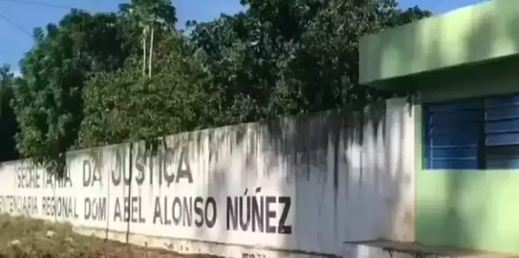 Presos arrombam cadeados, furam parede e fogem de penitenciária no Piauí