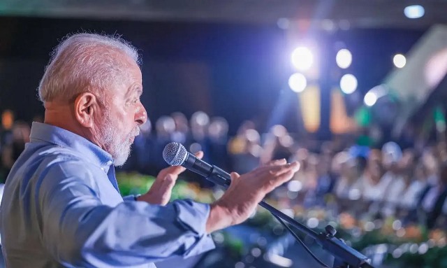 Lula chama guerra em Gaza de genocídio e critica 