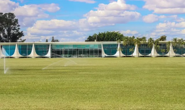 PF investiga tentativa de invasão do Palácio da Alvorada