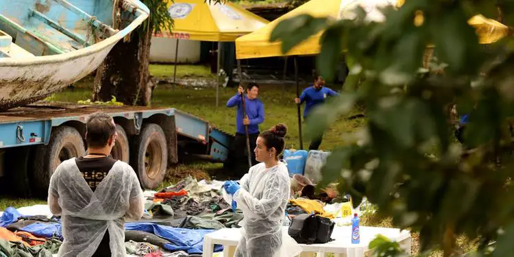 Corpos encontrados em barco no Pará serão enterrados em cemitério de Belém nesta quinta-feira (24)