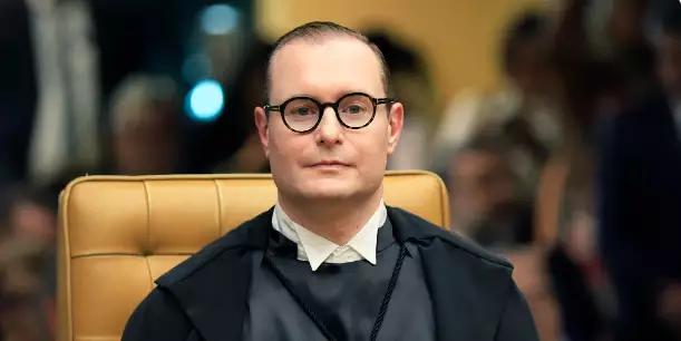 Zanin diz que linguagem neutra destoa das normas do português