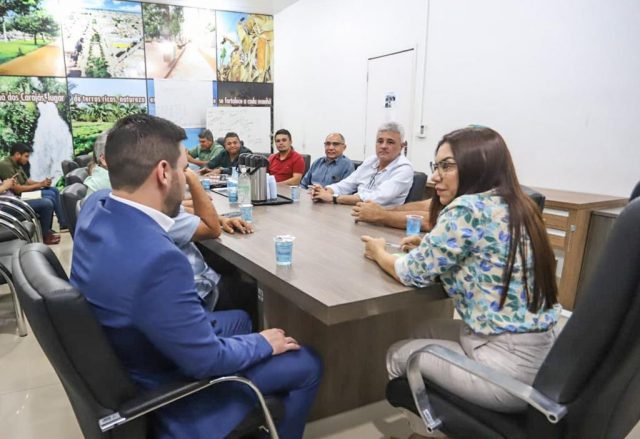 Prefeitura de Canaã e Infraero assinam ordem para estudo de viabilidade para construção do aeroporto