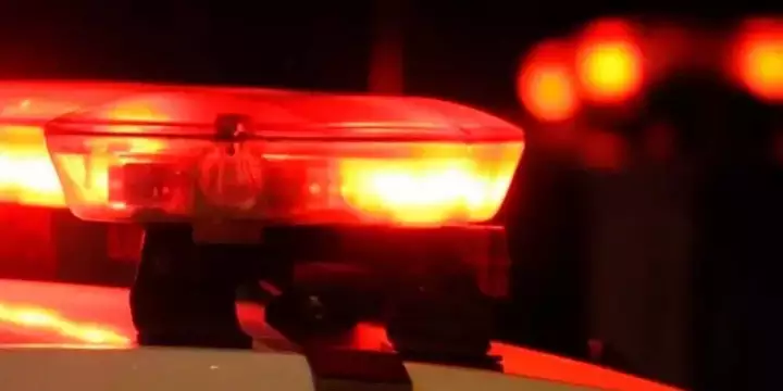 Adolescente de 14 anos morre após ser baleado na calçada de casa em Marabá