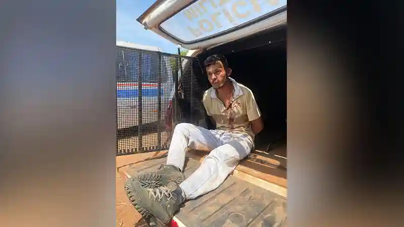 Corpo de criança é encontrado amarrado em árvore após suspeito ser preso