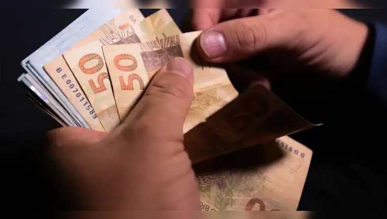 13º salário: quando começa o pagamento e se você tem direito