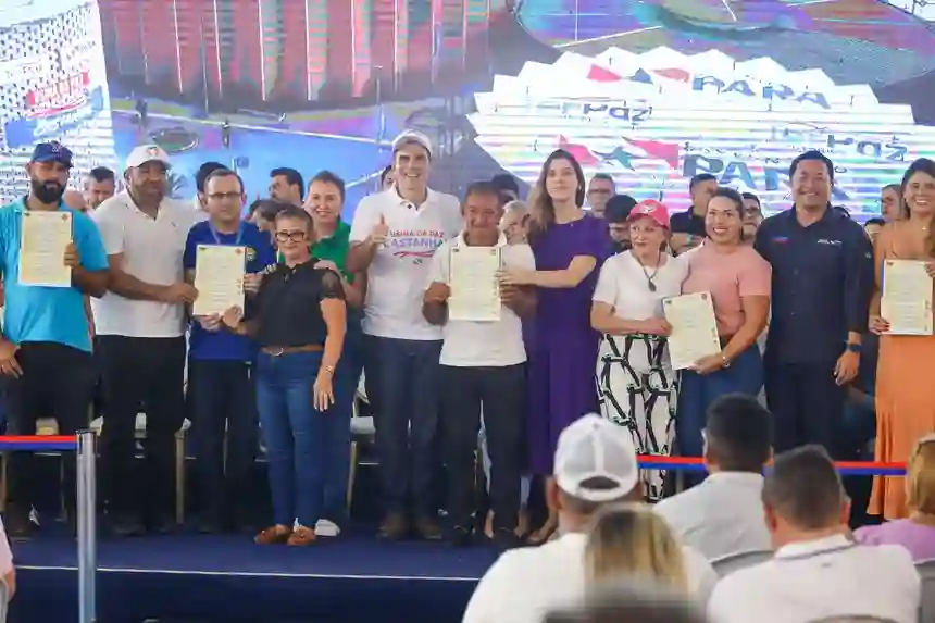 Governo entrega de Títulos de Terra em Castanhal após abertura de Usina da Paz