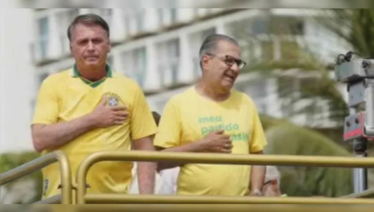 Com passaporte retido, Bolsonaro diz que não sairá do Brasil