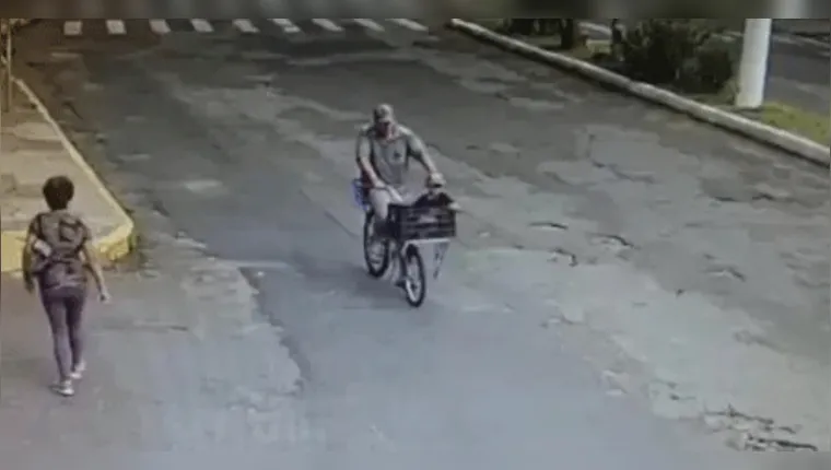 Vídeo: pai transportou filho em bicicleta antes de jogá-lo de ponte