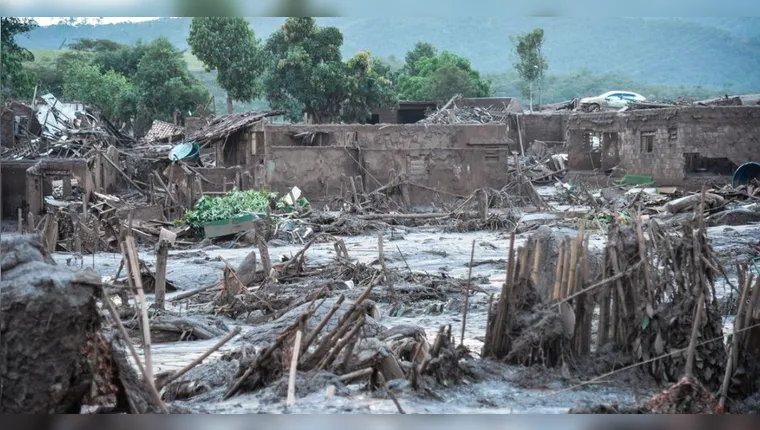 Samarco inicia pagamentos do acordo de reparação de Fundão