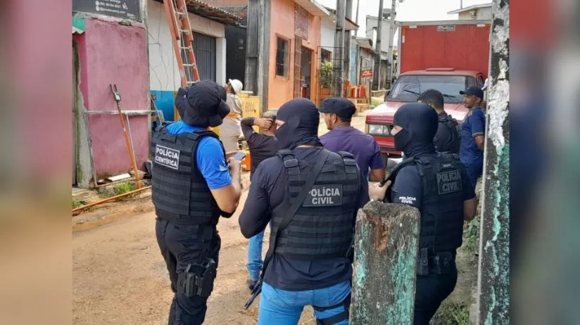 Policiais civis prenderam o responsável pela fábrica de gelo em Tucuruí