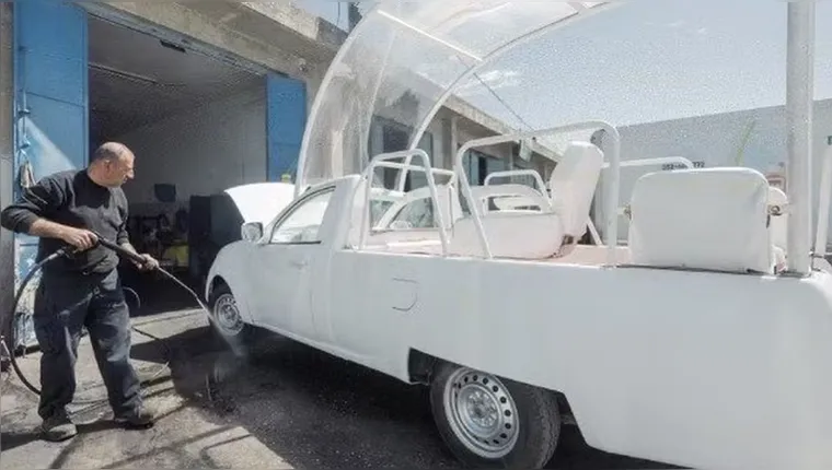 Papamóvel será transformado em unidade móvel para crianças em Gaza