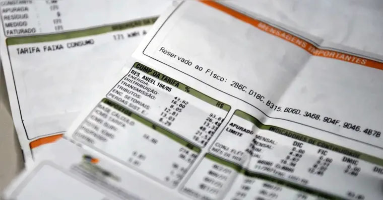 Governo amplia desconto na conta de luz; veja quem tem direito!