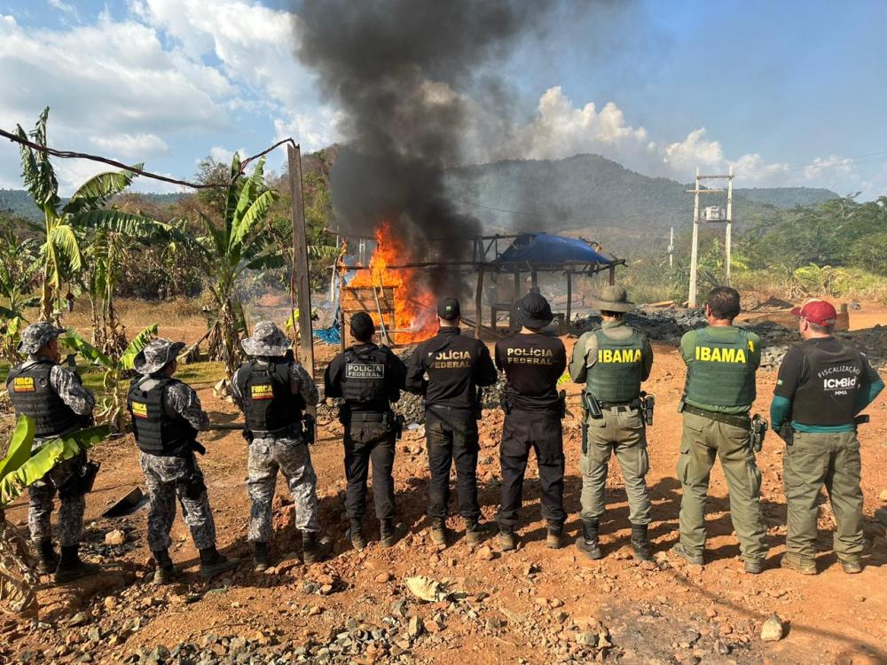 Trabalhadores são resgatados pela PF em garimpo ilegal de Canaã
