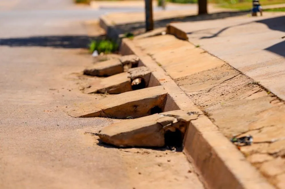 Prefeitura de Canaã dos Carajás reforça retirada de rampas irregulares das calçadas