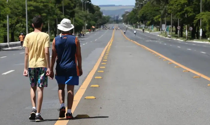Tempo ao ar livre ajuda a prevenir casos de miopia