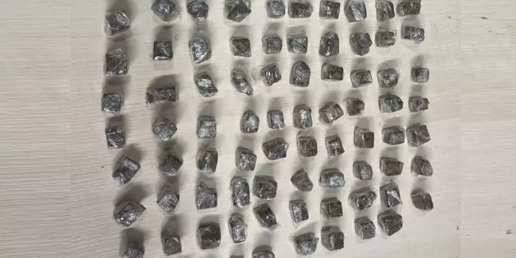 Suspeito de tráfico é flagrado com 79 trouxinhas de maconha em Moju