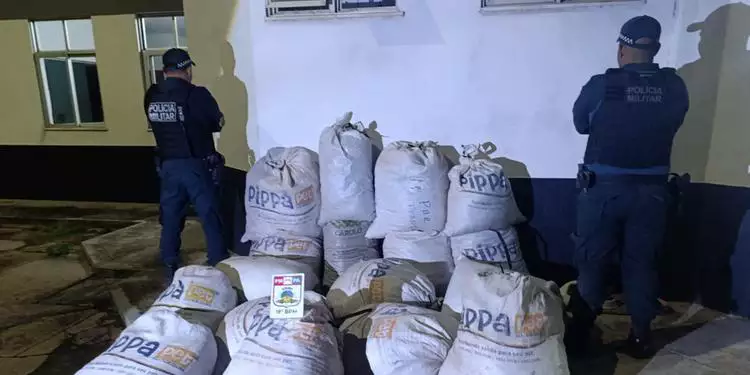 PM apreende mais de 170 quilos de maconha após perseguição a carro em Paragominas
