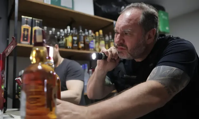 SP: juiz autoriza destruição de 100 mil garrafas de bebida apreendidas