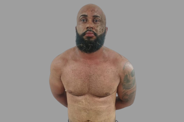 Embriagado, motorista dá “cavalo de pau”, quase atinge criança e troca socos com o pai dela