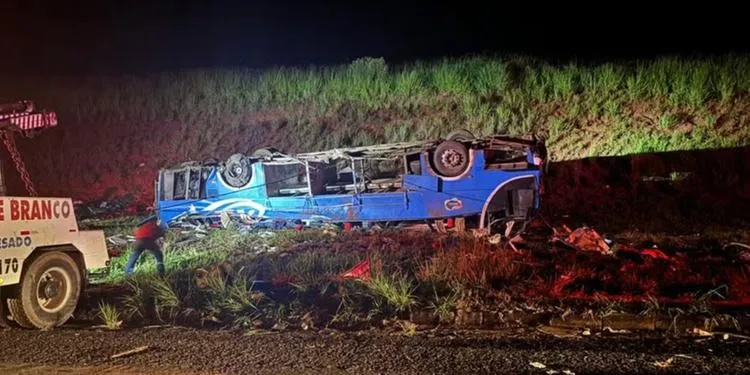 O acidente deixou 52 vítimas (Reprodução/Divulgação/Corpo de Bombeiros)