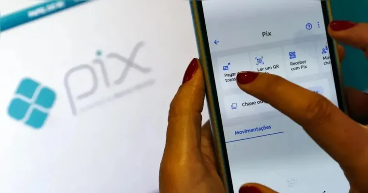Criminosos clonam conversas para desviar Pix | Agência Brasil / Bruno Peres