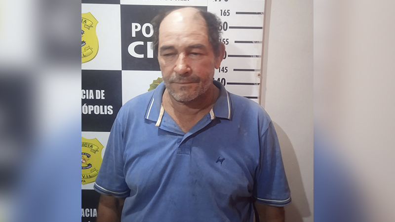 Homem é preso com três armas de fabricação caseira
