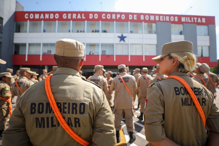 Governo anuncia edital de concurso com mais de 1,9 mil vagas para o Corpo de Bombeiros