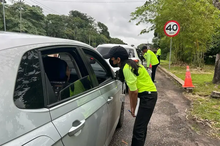 Detran orienta condutores a regularizarem CNH e licenciamento antes de viajar