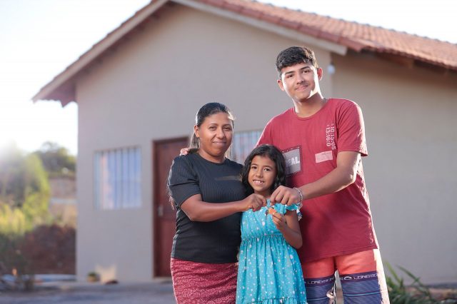Mais 60 famílias serão beneficiadas com o Cartão Reforma e Construção