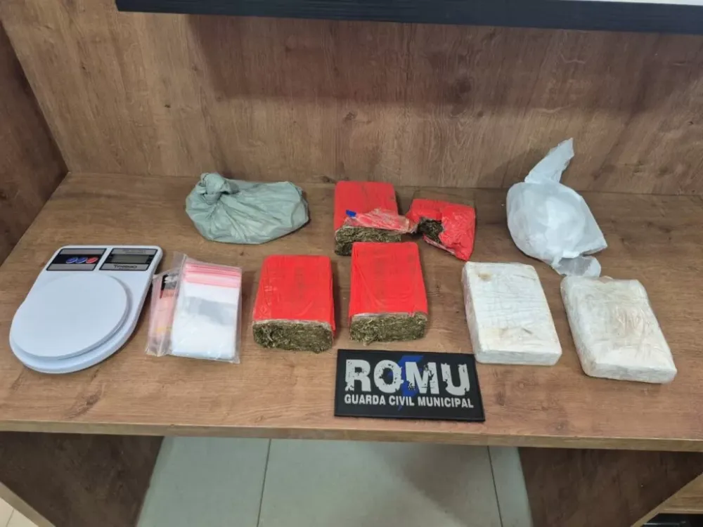 Jovem é preso com tabletes de maconha e cocaína em Parauapebas