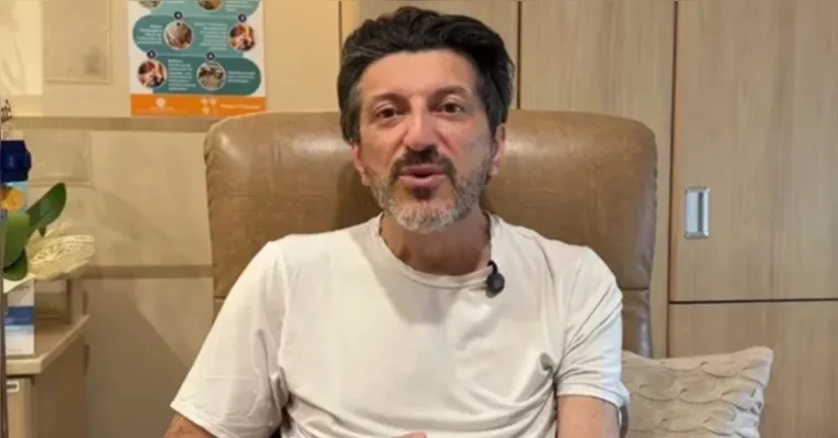 Lito Sousa deixa hospital e segue tratamento de doença rara em casa