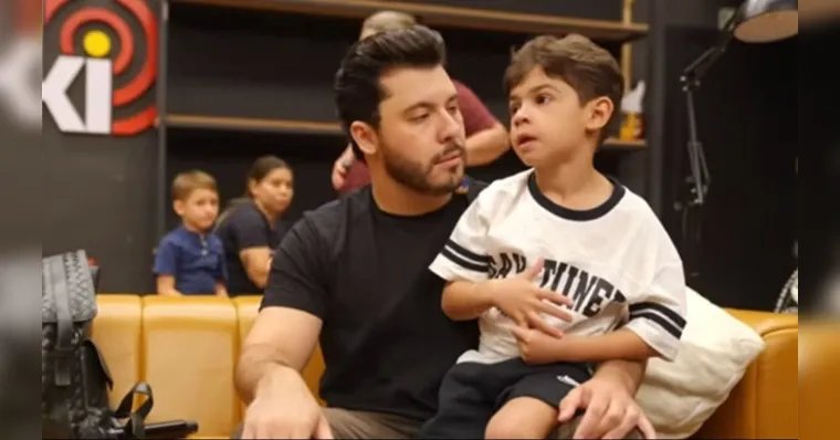 Murilo Huff “paga” R$ 50 ao filho por tarefas domésticas e recebe críticas
