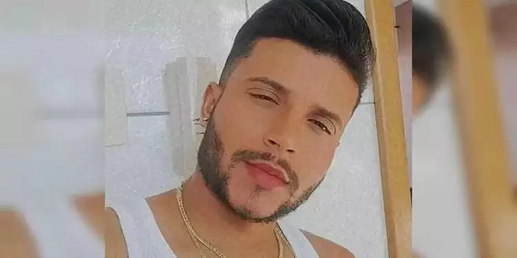 Cantor sertanejo agride mãe, vídeo da agressão viraliza e web reage: 'Cena triste'