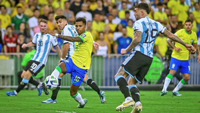 Brasil perde pra Argentina e crise aumenta nas Eliminatórias