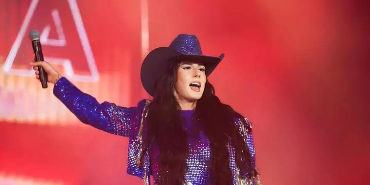 Touro fere fãs de Ana Castela que aguardavam show ao invadir área reservada