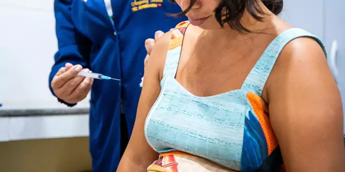 Brasil irá distribuir vacina contra a dengue em 2024