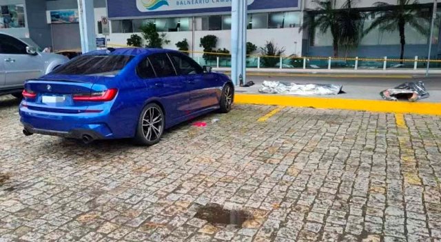 Quatro jovens são encontrados mortos em BMW após Réveillon
